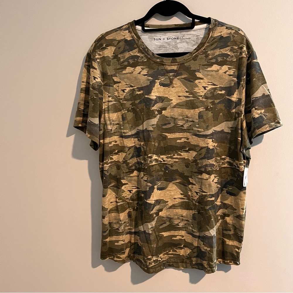Sun & Stone Men’s Camo T-Shirt